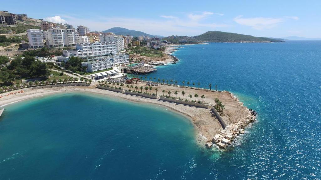 Belaire Luxury Apartment Sarandë Exterior foto